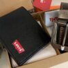 Cartera, pack de monedero y cinturón de levi's, formal con hebilla cruzada para hombre